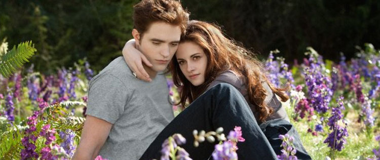 Robert Pattinson passou o feriado da Páscoa com a família de Kristen