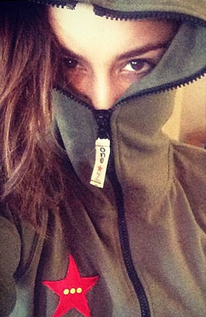 Vanessa Hudgens conta como se esconde dos <i>paparazzi</i>