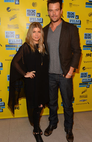 Fergie conta que Josh Duhamel canta para a sua barriga