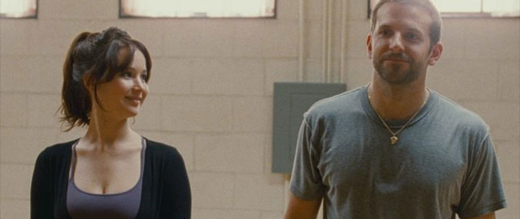 Produção do longa de Jennifer Lawrence e Bradley Cooper é paralisada