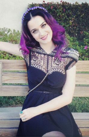 Katy Perry têm canalizado a raiva do término de seu namoro na academia