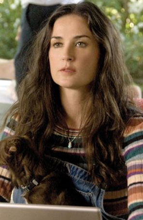 Demi Moore está namorando um jovem australiano