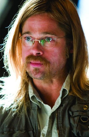 Novo filme de Brad Pitt pode ser o maior fracasso de todos os tempos, diz tabloide
