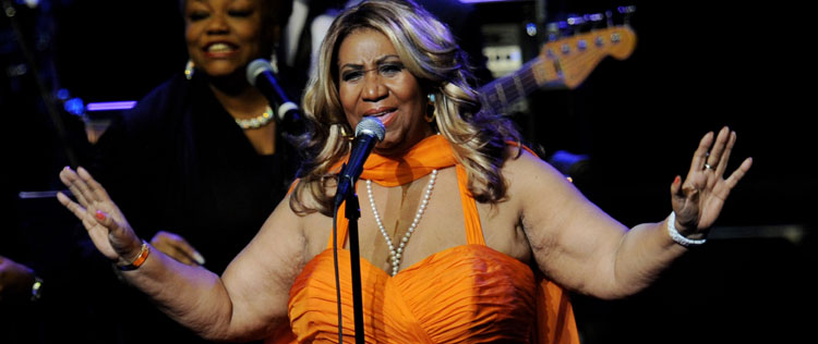 Aretha Franklin cancela dois <i>shows</i> por problemas de saúde