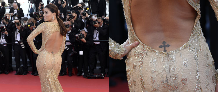 Eva Longoria opta por vestido decotadíssimo e exibe tatuagem