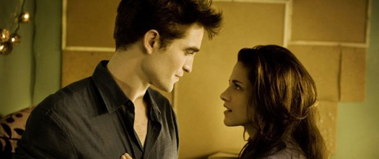 Kristen Stewart está de <i>péssimo humor</i> após término com Robert Pattinson