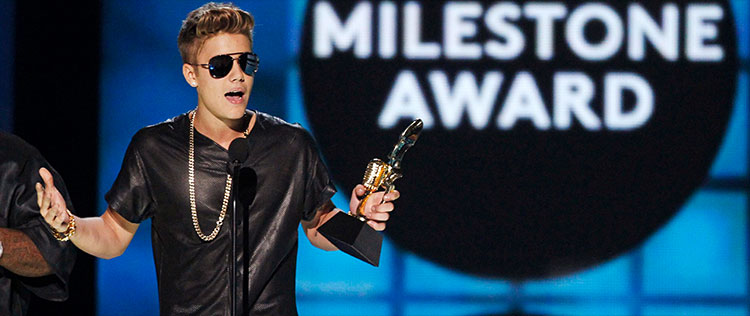 Justin Bieber é vaiado em premiação