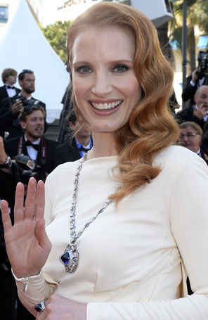 Jessica Chastain ficou com medo de usar colar de Elizabeth Taylor