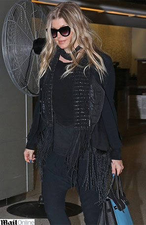 Fergie será mãe de uma menina, segundo integrante do <i>Black Eyed Peas</i>