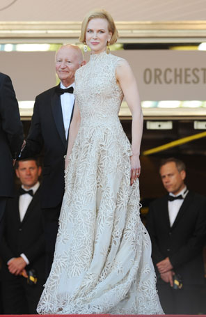 Nicole Kidman usa vestido que seria de Anne Hathaway. Entenda!
