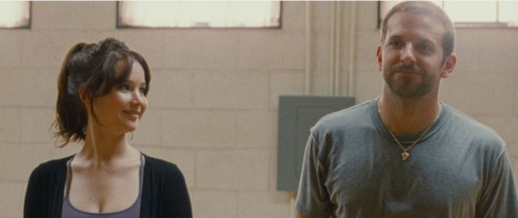 Jennifer Lawrence diz que Bradley Cooper tem um beijo molhado