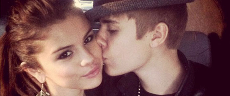 Selena Gomez e Justin Bieber voltam a namorar