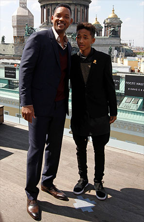 Will Smith promove filme na Rússia com o filho, Jaden