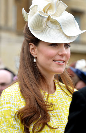 Kate Middleton quebra outro protocolo real e decide amamentar seu filho