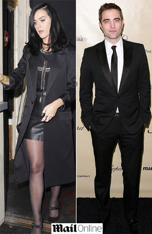 Katy Perry e Robert Pattinson vão a <i>show</i> juntos