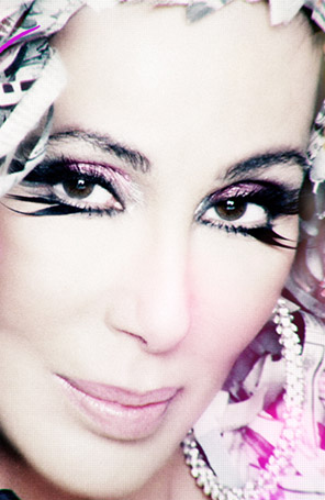 Cher se apresenta no <i>The Voice</i> americano