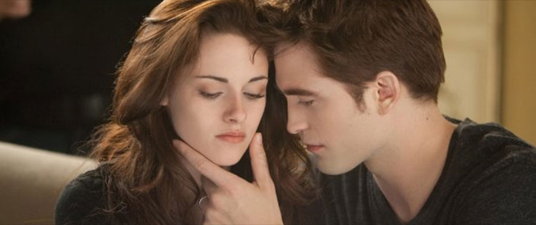 Kristen Stewart enche Robert Pattinson de mensagens pedindo para voltar