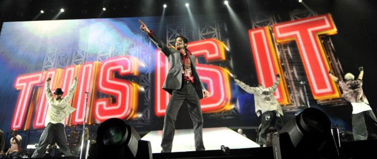 Antes de assinar contrato com a <i>AEG</i>, Michael Jackson temia não ter lugar para morar