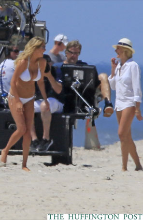 Cameron Diaz exibe boa forma nos bastidores de novo filme, veja a foto!