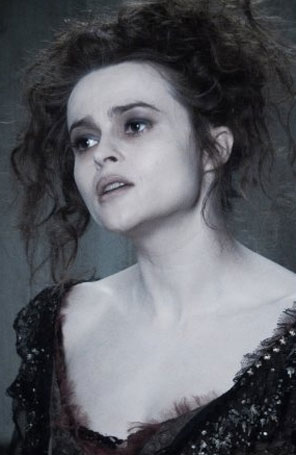 Helena Bonham Carter interpretará a fada madrinha no filme <i>Cinderella</i>