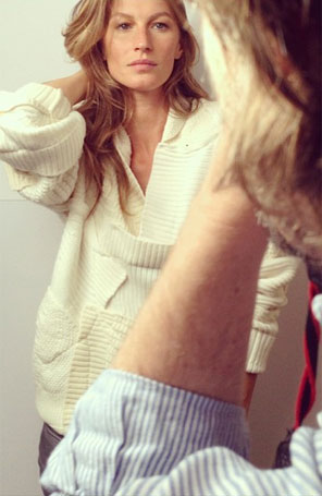 Gisele Bündchen posa sem maquiagem para revista