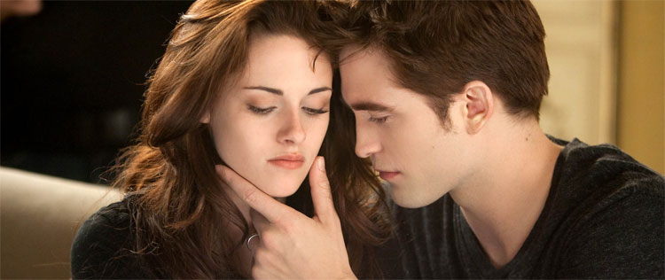 Kristen Stewart sabe que não pode competir com Katy Perry