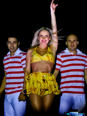 Claudia Leitte fará <i>shows</i> na Suíça e na Itália