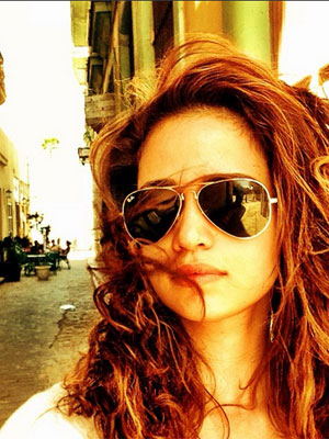Nanda Costa publica foto em Cuba, onde posará para a <i>Playboy</i>