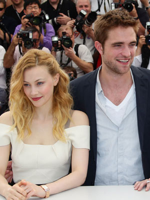 Robert Pattinson apresenta forte <i>conexão</i> com colega de elenco. Entenda!