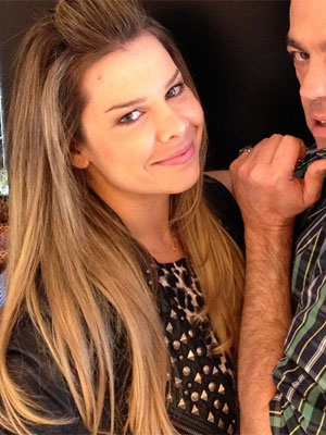 Fernanda Souza muda o visual. Confira!