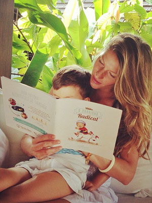 Gisele Bündchen dedica tempo à leitura com o filho