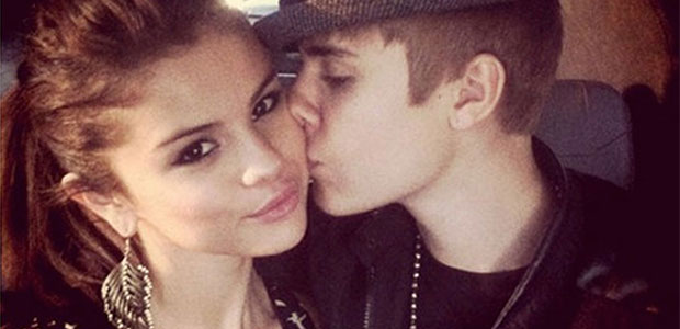 - <i>Gostamos da companhia um do outro de vez em quando</i>, diz Selena Gomez sobre Bieber