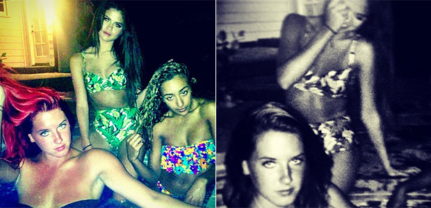 Selena Gomez posa de biquíni com as amigas
