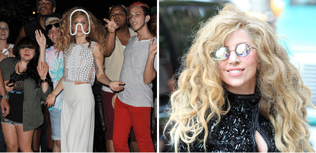 Lady Gaga usa óculos pixelizados em Nova York