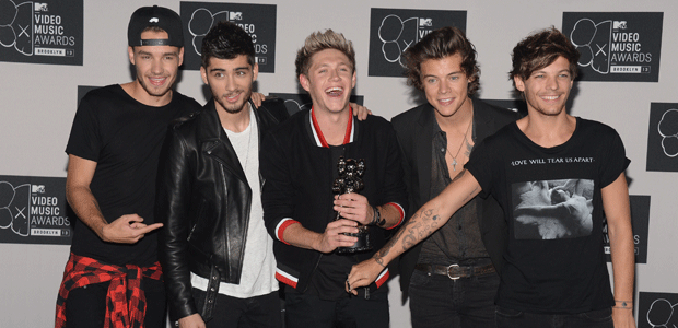 Integrantes da <i>One Direction</i> defendem Harry Styles do discurso de Taylor Swift