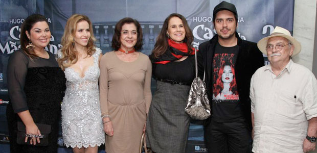 Elenco de <i>A Casa da Mãe Joana</i> se reúne em pré-estréia