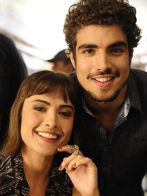 Caio Castro revela: beijos com Maria Casadevall em <i>Amor à Vida</i> são reais!