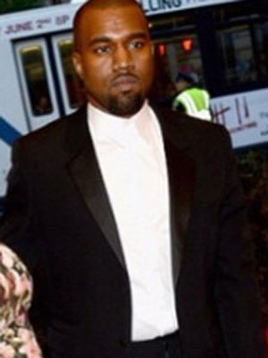 Kanye West volta da Grécia para rever a sua família
