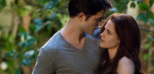 Robert Pattinson está com saudades de Kristen Stewart