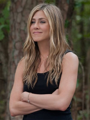 Jennifer Aniston se incomoda com rumores e tenta engravidar