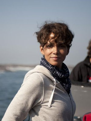 Halle Berry agradece Jennifer Garner e Adele por nova lei de <i>paparazzi</i>