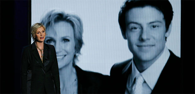 - <i>Me senti honrada</i>, diz Jane Lynch sobre homenagem à Cory Monteith