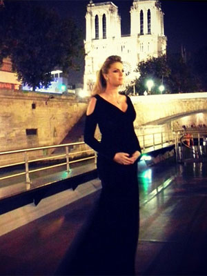 Ana Hickmann posta foto elegante em Paris
