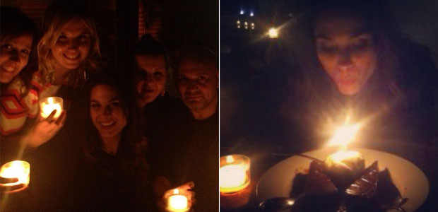 Fernanda Machado comemora aniversário à luz de velas
