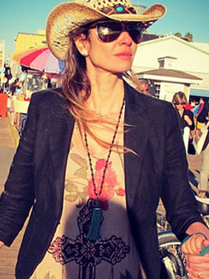 <i>Record</i> não confirma Luciana Gimenez no <i>Domingo da Gente</i> e <i>Rede TV!</i> não libera