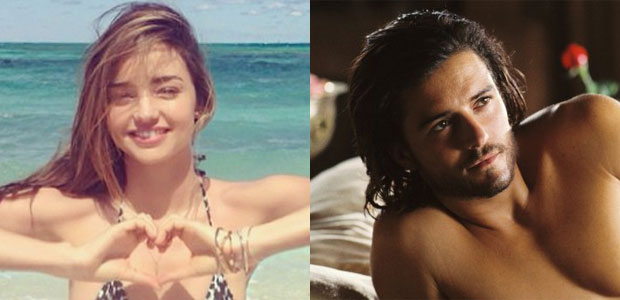 Após separação, Orlando Bloom e Miranda Kerr dão selinho na frente do filho