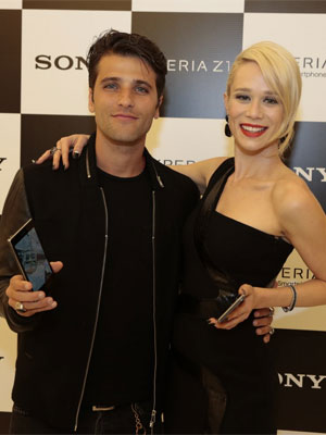 Bruno Gagliasso e Mariana Ximenes marcam presença em evento