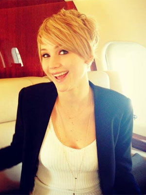 Jennifer Lawrence muda o visual, veja!