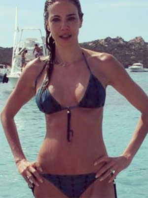 Luciana Gimenez posta foto e exibe a boa forma, veja aqui!