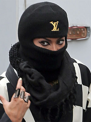 Beyoncé é clicada usando touca ninja. Entenda!